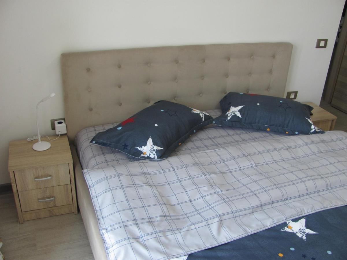 Apartamente Azzurro On The Beach 那沃达利 外观 照片