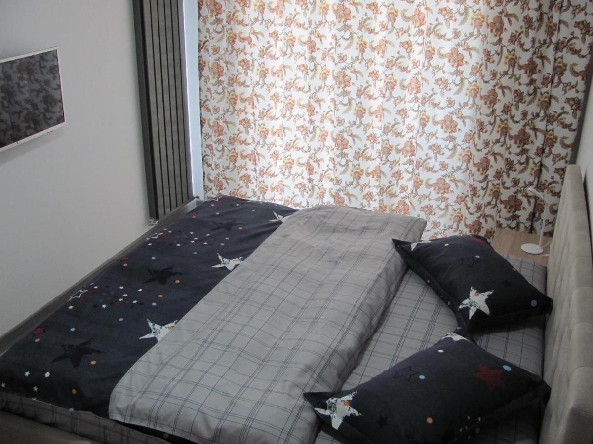 Apartamente Azzurro On The Beach 那沃达利 外观 照片