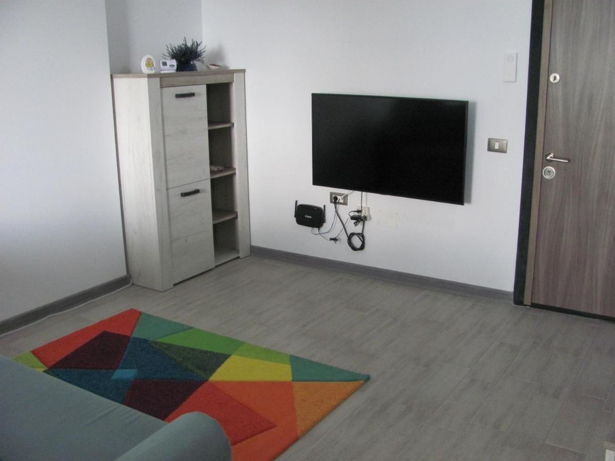 Apartamente Azzurro On The Beach 那沃达利 外观 照片