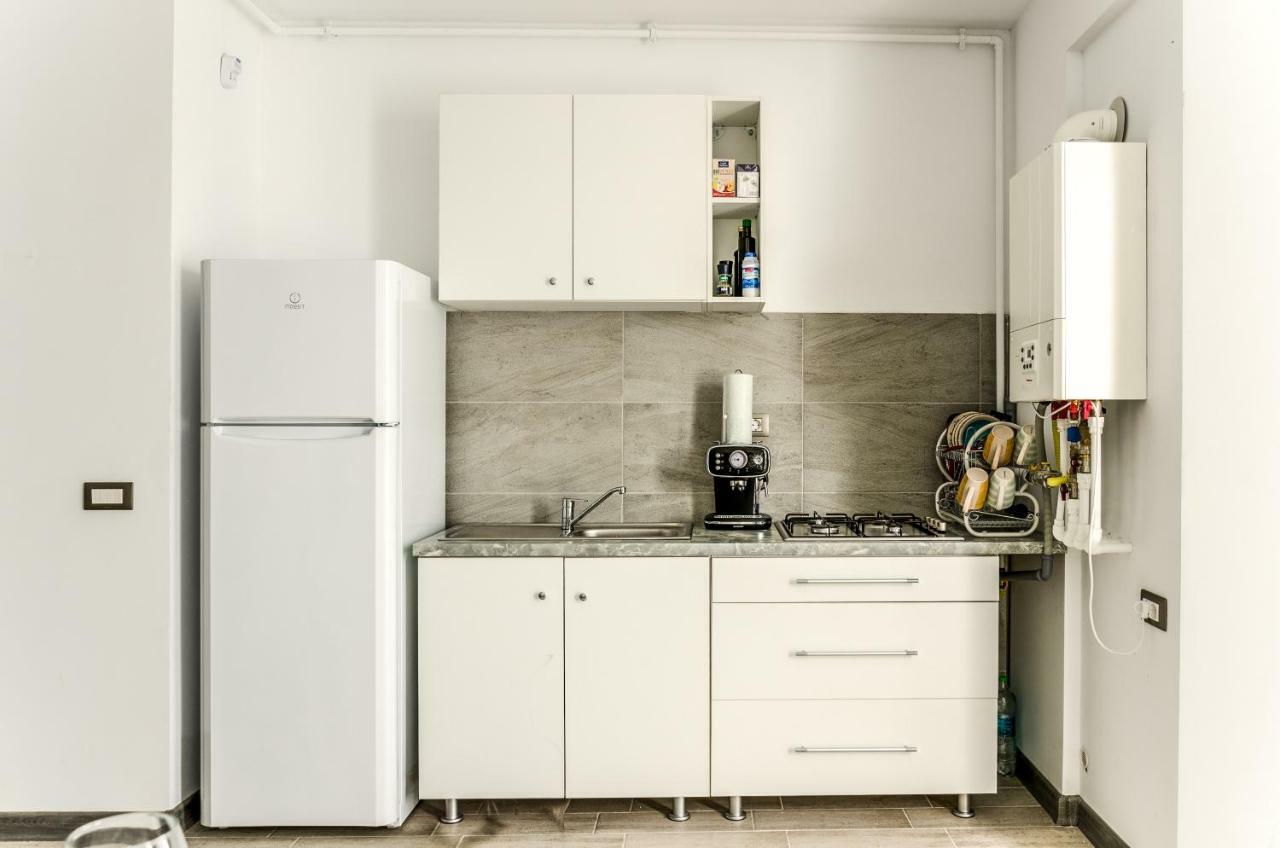Apartamente Azzurro On The Beach 那沃达利 外观 照片